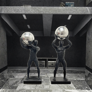 Escultura de Resina Pintada a Mano, Modelo Art Deco, Deportista Hércules Moderno, para Decoración de Sala de Estar o Vinoteca - Product Image 3