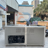 Machine de fabrication de blocs de glace de haute qualité de 0.3 tonnes Refroidissement par air facile à utiliser Meilleur prix pour une capacité de stockage de 5kg