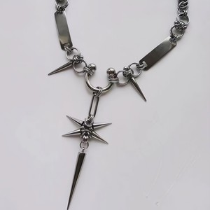Collar largo con colgante de borla puntiaguda y cadena hecha a mano, unisex, accesorios de moda de estilo industrial. - Product Image 3