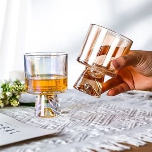 Verres à <span class=keywords><strong>Martini</strong></span> sans pied nordiques, verres à cocktail triangulaires, tasses à poignée en forme de montagne de glace - Product Image 3