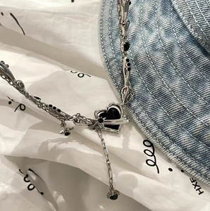 قلادة عنق على شكل قلب أسود من سبيكة عتيقة عصرية جديدة للربيع قلادة عنق للنساء مبالغة في مزاجه داكن ثقافة فرعية XL889 Link - Product Image 5