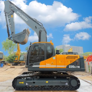 รถขุดฮุนได 220LC-9S มือสอง น้ำหนักบรรทุก 22,100 กก. ได้รับการรับรองมาตรฐาน CE มีสินค้าในแอฟริกา/ตะวันออกกลาง - Product Image 4