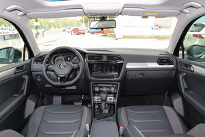 Voiture d'occasion 2020 pour Volkswagen <span class=keywords><strong>Tiguan</strong></span> L, SUV sûr, efficace et confortable, expérience de conduite haut de gamme à chaque voyage - Product Image 3