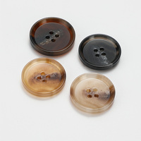 Boutons fantaisie ronds en résine plastique marron mat à 4 trous, lavables, pour la couture de vestes et vêtements - Vente en gros