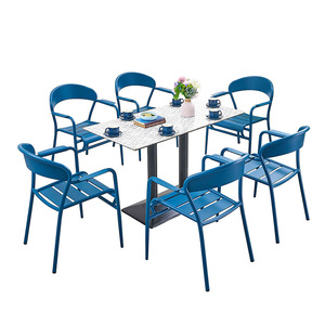 Mesa de Centro Compacta de Aluminio para Balcón - Resistente a la Humedad y a los Rayos UV para Áreas Exteriores Pequeñas - Product Image 3