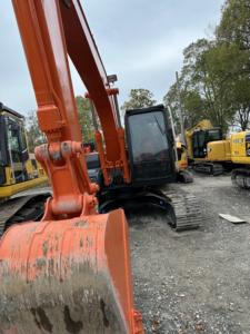 Hitachi Zaxis120 Mini pelle hydraulique sur chenilles utilisée à faible temps de travail d'occasion à bas prix Pompe à moteur Engrenage moteur inclus - Product Image 5