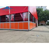 Tentes de réception extérieures en aluminium pour mariages et événements sportifs, avec chaises et décorations, en PVC imperméable de haute qualité, pour 150 à 300 personnes