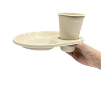 Assiette jetable en pulpe de papier de canne à sucre biodégradable compostable sans PFAS avec porte-gobelet