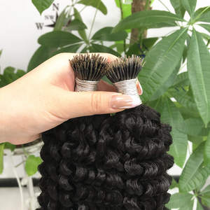 Estensioni per Capelli Ricci 100% Vergini Brasiliani Remy Double Drawn con Cuticole Allineate, con Anelli Nano, I, U, Punte Piatte e Cheratina - Product Image 2