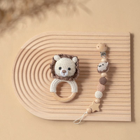 Coffret Cadeau Bio pour Nouveau-né : Lapin, Lion, Ours en Peluche, Éléphant, Renard, Hochet en Bois, 2 Hochets Animaux au Crochet, Attache-Sucette