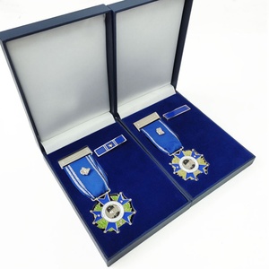 Fabricante de Medallas: Venta al por Mayor de Medallas Deportivas Personalizadas de Aleación de Oro, Plata y Bronce Antiguo con Impresión Tipográfica y Caja de Soporte - Product Image 4