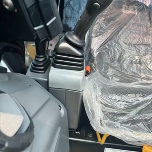 รถขุดตีนตะขาบ CAT303 Caterpillar มือสอง ขนาด 3 ตัน ได้รับการรับรองมาตรฐาน CE พร้อมเครื่องยนต์ Cummins ปั๊มเกียร์ ประสิทธิภาพการทำงานดี - Product Image 6