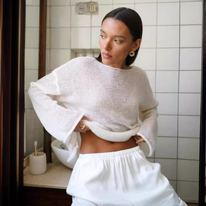 <span class=keywords><strong>Pull</strong></span>-over en maille transparente blanche pour <span class=keywords><strong>femme</strong></span>, coupe ample et légère, à manches évasées, style crochet fin, idéal comme cache-maillot de plage - Product Image 1