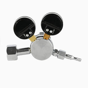 Manomètre MINI en laiton de fabrication russe pour oxygène, dioxyde de carbone, propane avec filetage G3/4 pour les gaz GPL, hélium, argon, acétylène - Product Image 4