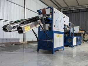 Machine de rectification de pointes de baguettes de soudage de type continu, machine de polissage automatique des queues d'électrodes <span class=keywords><strong>pour</strong></span> ligne de production d'électrodes - Product Image 4