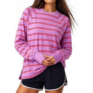 T-shirt rayé personnalisé pour femme à manches longues, col rond, manches raglan, coupe ample, décontracté, avec trous pour les pouces et fentes latérales - Product Image 1