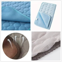Tapis rafraîchissant écologique pour chien, lit d'été pour animaux de compagnie, très grand format pour petits et grands chiens, accessoires, couverture durable, canapé, couverture glacée pour chat
