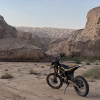 Moto tout-terrain électrique Sur-Ron Ultra Bee 2025, 21 kW, 511 Nm, course cross-country, E-bike 74 V 60 Ah, tout-terrain, E-Dirtbike