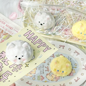 Jouet Squishy Populaire Chat Chien Mignon, Petit Cadeau Texture Silicone, Style Identique Xiaohongshu, Jouet Anti-Stress pour Tous les Âges - Product Image 4