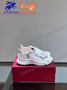 Zapatillas de Skate Clásicas de Marca de Lujo 2024, Zapatillas de Cuero de Lujo de Alta Moda para Hombre y Mujer, Diseño Robusto, Estilo Valentino - Product Image 2