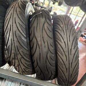 Pneus tout-terrain personnalisés toutes saisons semi-slicks pour motos, chariots de golf, UTV, motos électriques et motos tout-terrain à pneus larges - Product Image 4