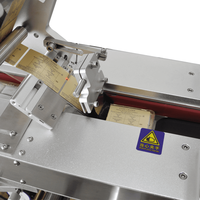 Machine d'étiquetage automatique électrique haute vitesse PLC pour surfaces planes supérieures et inférieures de sacs, pochettes et boîtes