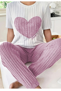 Sweet Love Set Pigiama Elegante e Traspirante da Donna con Pantaloni a Maniche Corte, Nuovo Completo Autunnale Trendy in Due Pezzi Comodo con Cavigliere - Product Image 2