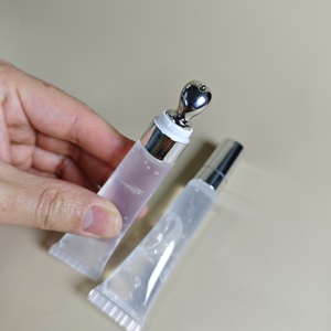 Volume des lèvres tendance et durable repulpant à l'<span class=keywords><strong>acide</strong></span> <span class=keywords><strong>hyaluronique</strong></span> de marque privée - Product Image 2