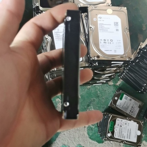ST1000NX0453 Kapasite 2,5 HDD Sabit Disk - 1TB - Dahili - 6,4 cm SFF (2.5" SFF) - SAS 12Gb/s - NL - 7200 U/dak - Tampon Bellek: 128MB - Product Image 2
