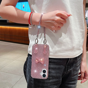 Nouvelle <span class=keywords><strong>Coque</strong></span> de Téléphone de Luxe Blanche et Rose Entièrement Ornée de Strass en Forme de Nœud pour <span class=keywords><strong>iPhone</strong></span> 17 16 15 14 13 Pro Max avec Chaîne Assortie - Product Image 3