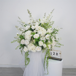 Bola de flores de boda verde y blanca de alta calidad, hecha a mano, realista, centro de mesa para boda, decoración con bola de flores - Product Image 1