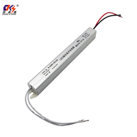 Ventes directes d'usine 24w 12V 2A Transformateur de pilote de LED Pilote d'éclairage AC100-265V Silm LED Alimentation à découpage en alliage d'aluminium