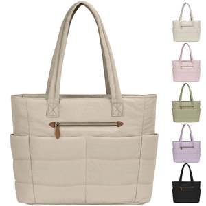 Sac fourre-tout matelassé léger pour femme avec tissu ultra doux et agréable pour la peau, idéal pour ranger les essentiels quotidiens, le travail et les sorties du week-end - Product Image 1