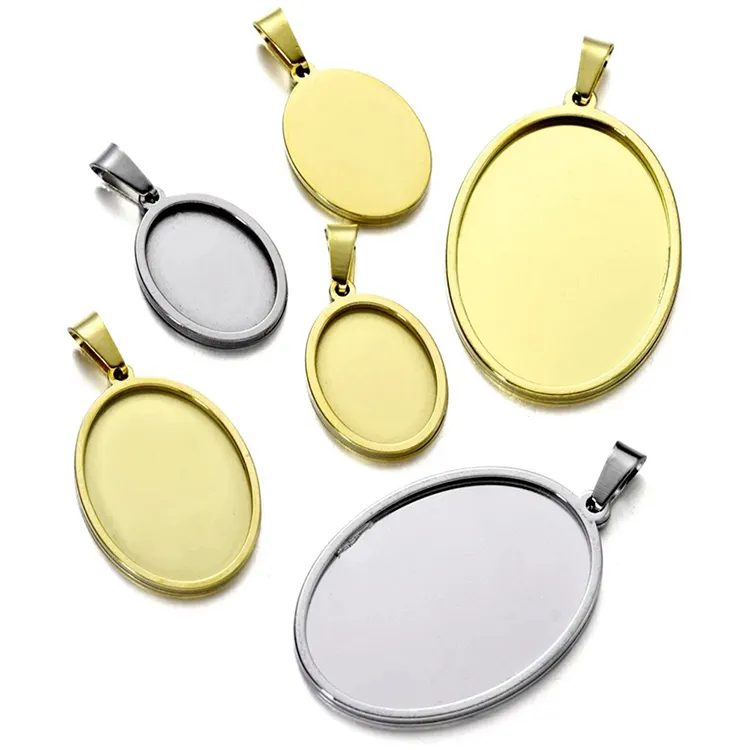 Barato personalizado logotipo gravado, pingente de ouro jóias do metal tags encantos cabochão base bandeja moldura em branco para colar