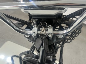 Moto électrique de ville avec moteur à moyeu 60V 1000W, moto de tourisme puissante - Product Image 5