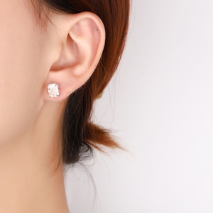 Boucles d'oreilles en argent S925 de l'usine de bijoux MuShan, coupe radine, pour femmes, simples et élégantes, forme irrégulière, boucles d'oreilles en moissanite - Product Image 6