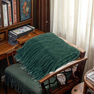 Jeté de <span class=keywords><strong>literie</strong></span> écologique à motif de diamant en jacquard super doux et chaud avec option de pompon - Product Image 2