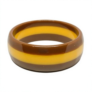 Nuevo Brazalete Redondo de Cerámica de la Mejor Calidad, con Patrón de Rayas Verdes y Blancas, Accesorio de Joyería para Mujer, para Bodas y Fiestas - Product Image 3