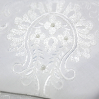 Nappe en polyester faite à la main nappe de perles pour la maison couverture de table de restaurant de mariage dentelle de broderie personnalisée vente en gros