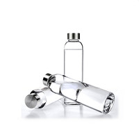 Botol air kaca 330ml warna kustom dengan lengan silikon dan tutup bambu