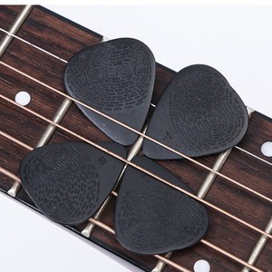 Púa de Guitarra Mooer de Plástico Mate para Guitarra Acústica, Sensación Agradable al Tacto - Product Image 1