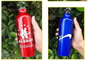 زجاجة مياه ألمنيوم بشعار مخصص للاستخدام الخارجي بسعر منخفض للسفر والغلي والشرب مباشرة قابلة للتطبيق - Product Image 6