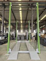 Élévateur de stationnement vertical à trois niveaux pour trois voitures, à quatre poteaux hydrauliques robustes, pour garage domestique