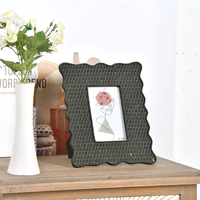 Cadre photo moderne de luxe en rotin noir pour décoration de table Cadre photo fait main avec photos en verre