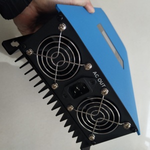 Inversor Solar de Conexión a Red de 2KW con Sensor Limitador Interno y Monitoreo por Wifi, 2000 Vatios SUN-2000GTIL2-LCD 230VAC Enchufe Europeo - Product Image 4