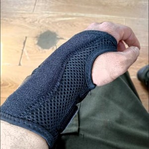 Attelle de poignet japonaise, support de poignet pour adultes, protection de la gaine tendineuse, récupération articulaire, attelle de sport, protège-poignet respirant. - Product Image 5