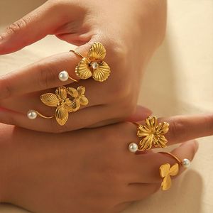 New fashionable and versatile pearl flower <b>ring</b>, stainless steel 18k gold plated, colorfast, <b>adjustable</b> opening. - Product Image 3
