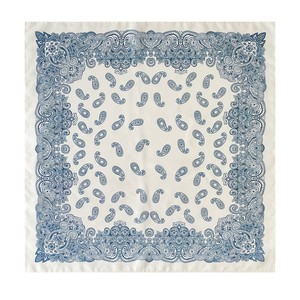 Pañuelo Cuadrado Casual de Poliéster Satinado con Estampado Paisley Marrón Maillard, Estilo Lujoso y Discreto - Product Image 4