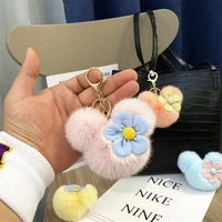 Porte-clés ours en peluche mignon personnalisé en gros, pendentif fleur pour sac à main, décoration de sac à dos pour femme
