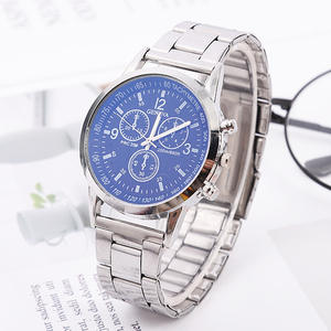 Reloj de Pulsera de Cuarzo para Hombre de Negocios al por Mayor con Espejo de Cristal de Luz Azul de 35 mm y Correa de Aleación Venta a Bajo Precio - Product Image 3